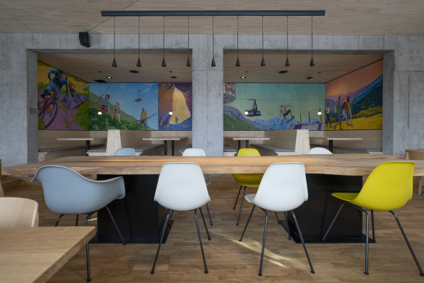 Jugendherberge Laax BiBlau Restaurant Cornelia Vinzenz 01