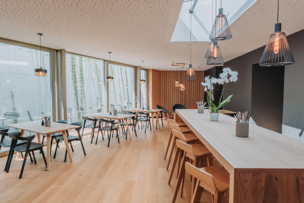 Jugendherberge Montreux Restaurant Leonidas Portmann 22 v2